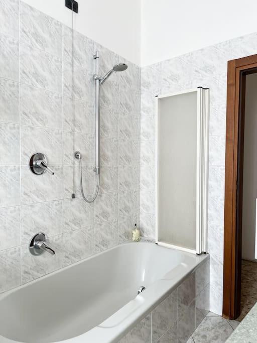 Airport+Train Station+Center Cozy City Loft Apartman Bergamo Kültér fotó